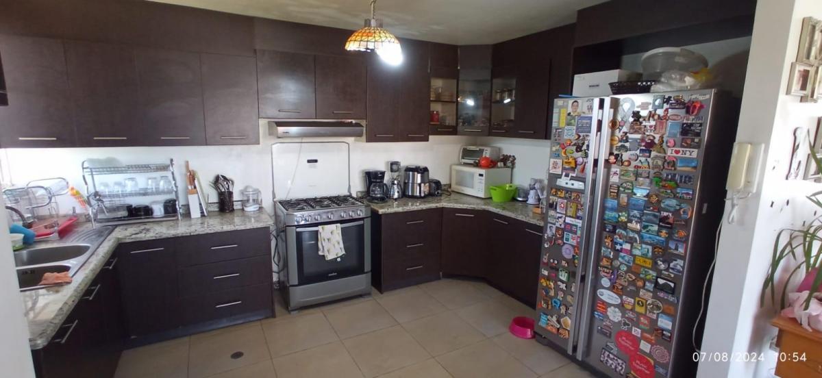 Propiedades en Ecuador: venta y alquiler de casas, departamentos y otros bienes raíces