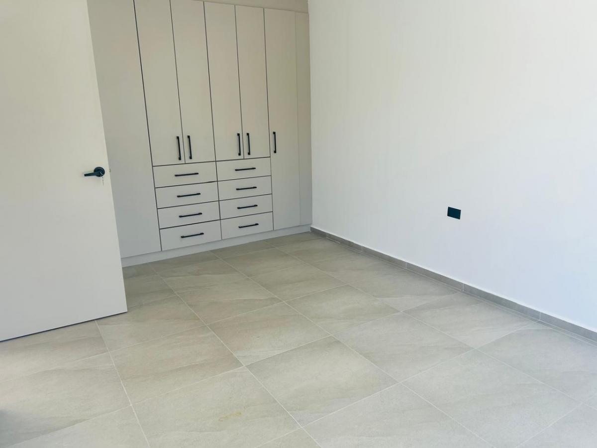 Casa en Venta en Calderon Proyecto Vip 2 Pisos con Terraza