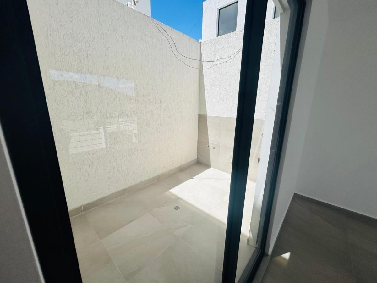 Casa en Venta en Calderon Proyecto Vip 2 Pisos con Terraza
