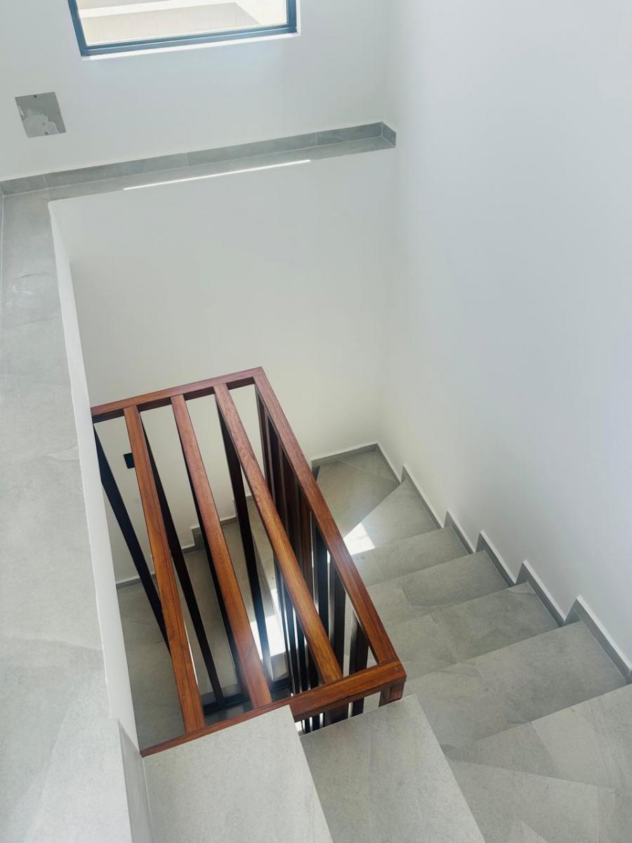 Casa en Venta en Calderon Proyecto Vip 2 Pisos con Terraza