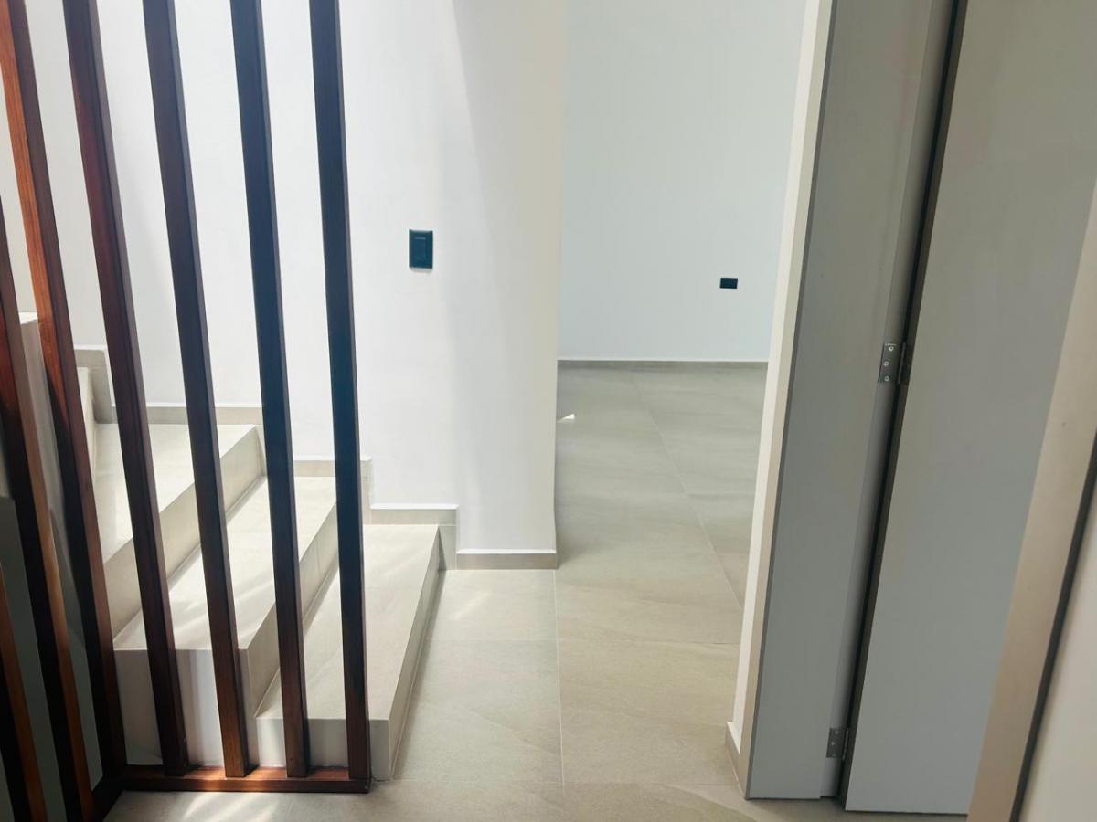 Casa en Venta en Calderon Proyecto Vip 2 Pisos con Terraza