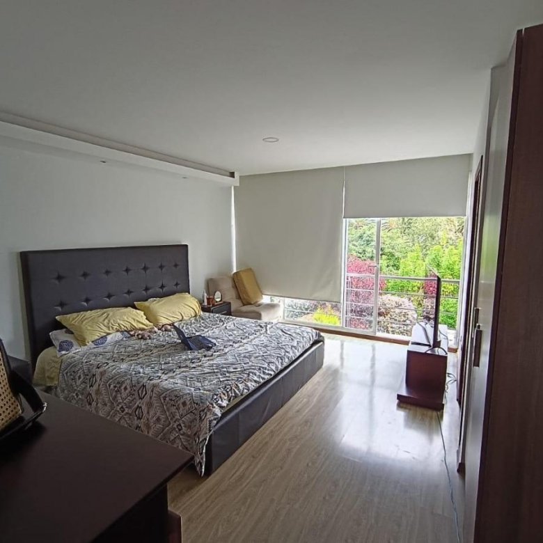 Casa de Venta de 3 Dorm. en Cumbaya Lumbisi