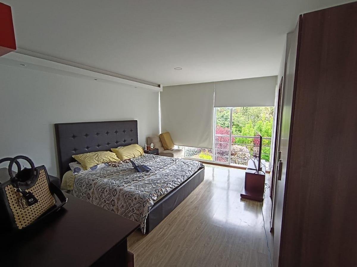 Casa de Venta de 3 Dorm. en Cumbaya Lumbisi Casa de Venta de 3 Dorm. en Cumbaya Lumbisi