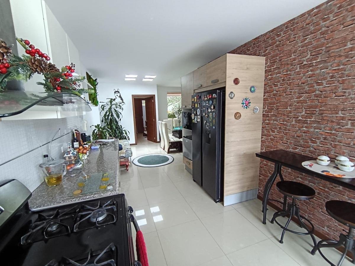 Casa de Venta de 3 Dorm. en Cumbaya Lumbisi Casa de Venta de 3 Dorm. en Cumbaya Lumbisi
