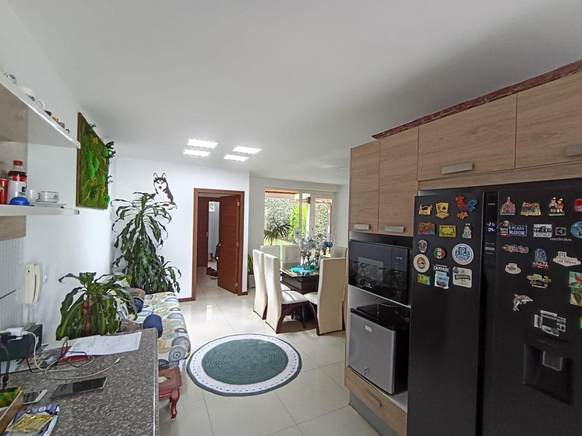 Casa de Venta de 3 Dorm. en Cumbaya Lumbisi Casa de Venta de 3 Dorm. en Cumbaya Lumbisi