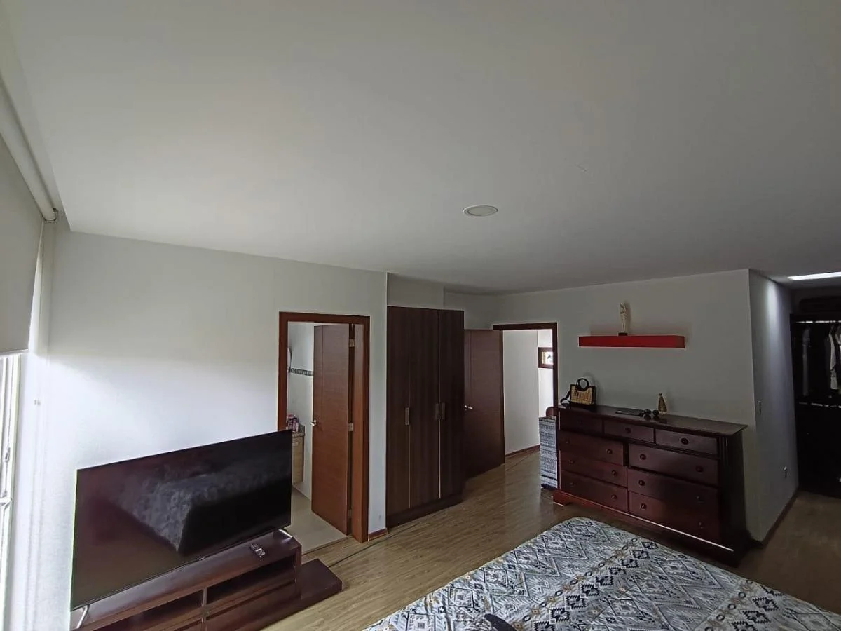 Casa de Venta de 3 Dorm. en Cumbaya Lumbisi Casa de Venta de 3 Dorm. en Cumbaya Lumbisi