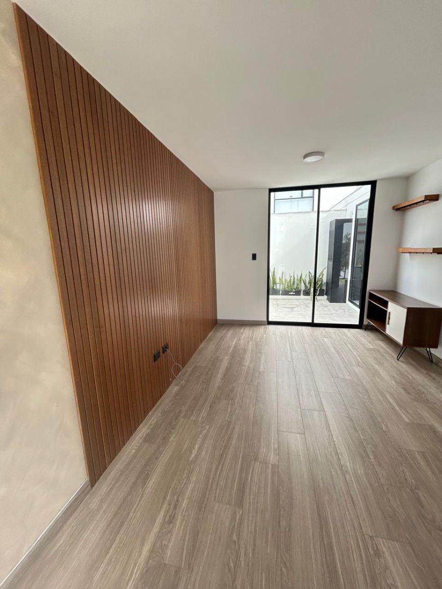 Casa en Renta a 1 Munuto de La Plaza Hilacril 3 Dorm. Balcón Tumbaco
