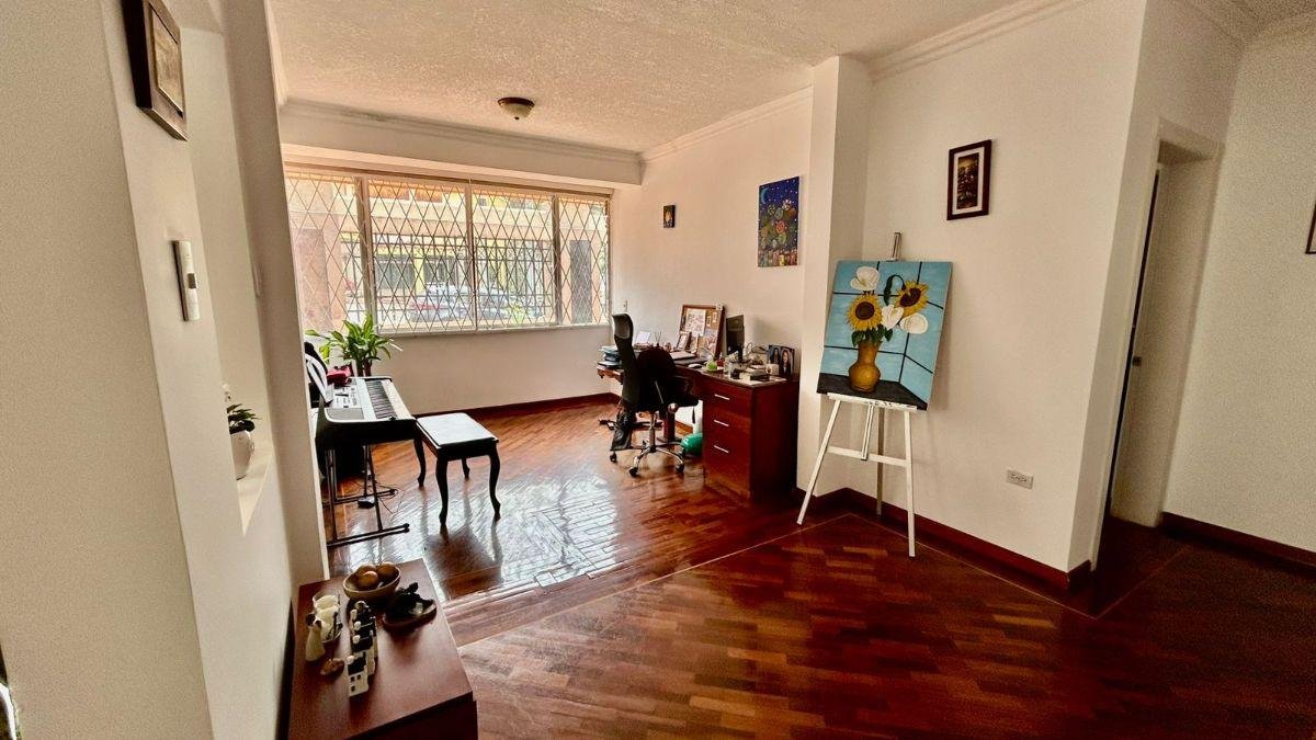 Departamento en Venta 2 Dorm. Opción Una Tercera Habitación Urbanización Santa Lucia Norte Quito Departamento en Venta 2 Dorm. Opción Una Tercera Habitación Urbanización Santa Lucia Norte Quito