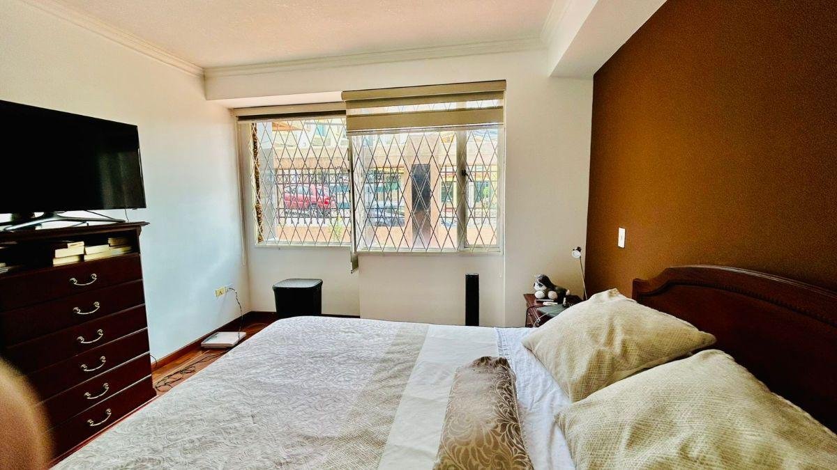 Departamento en Venta 2 Dorm. Opción Una Tercera Habitación Urbanización Santa Lucia Norte Quito Departamento en Venta 2 Dorm. Opción Una Tercera Habitación Urbanización Santa Lucia Norte Quito