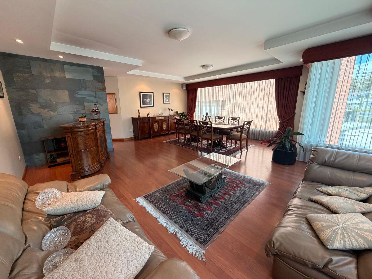 Departamento Amplio de Arriendo Quito Tenis 3 Dorm. Departamento Amplio de Arriendo Quito Tenis 3 Dorm.