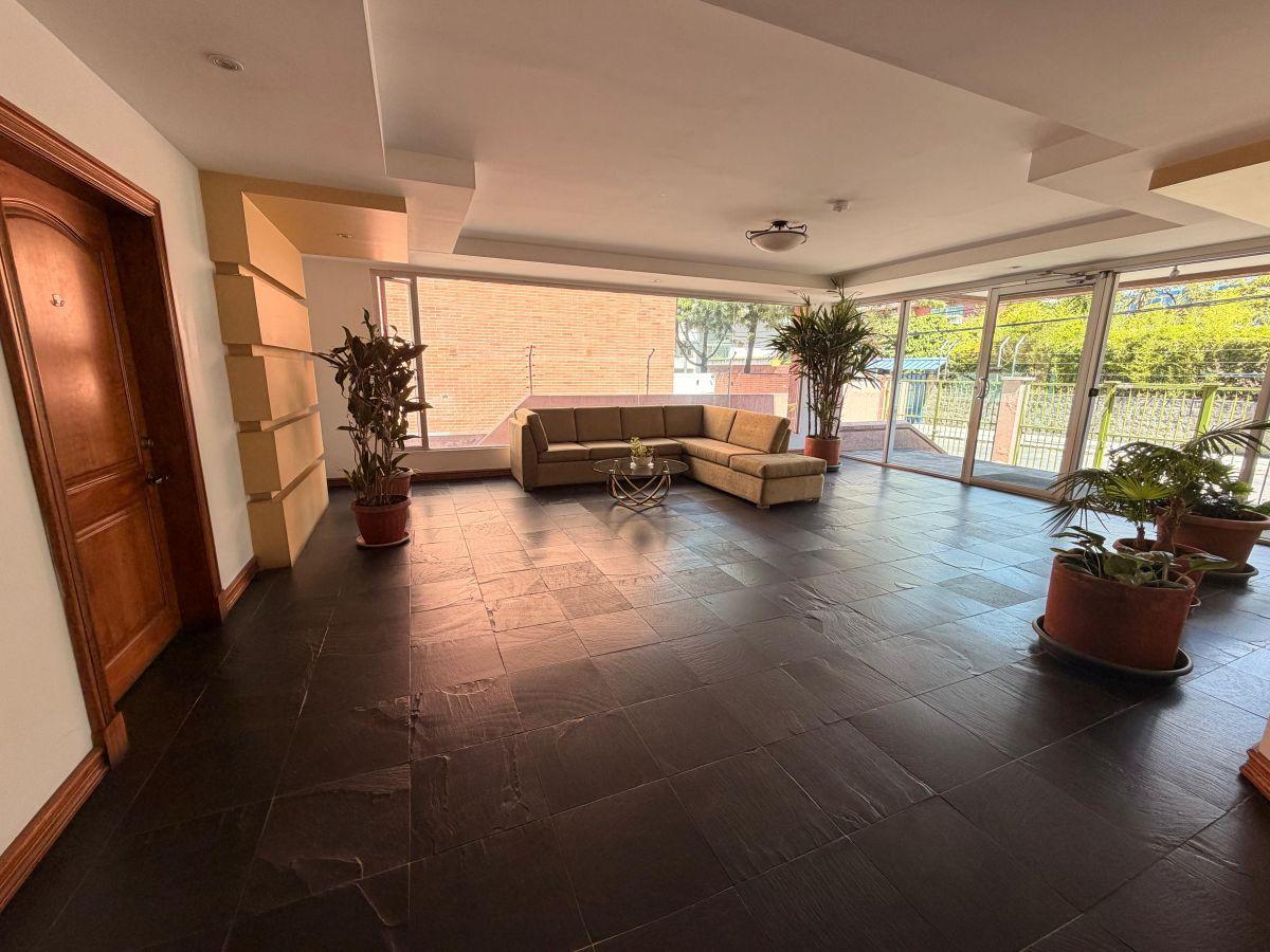 Departamento Amplio de Arriendo Quito Tenis 3 Dorm. Departamento Amplio de Arriendo Quito Tenis 3 Dorm.