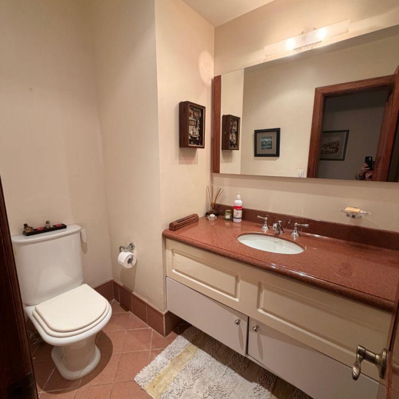 Departamento Amplio de Arriendo Quito Tenis 3 Dorm.