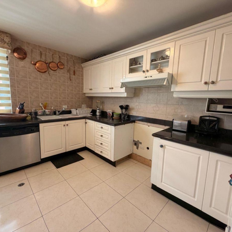 Departamento Amplio de Arriendo Quito Tenis 3 Dorm.