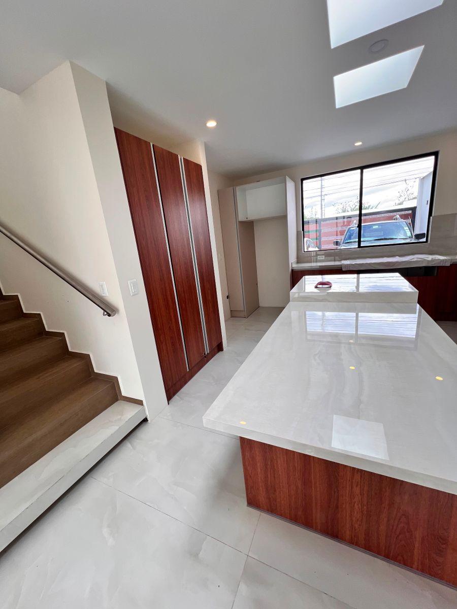Casa de Arriendo en Cumbaya Lumbisi