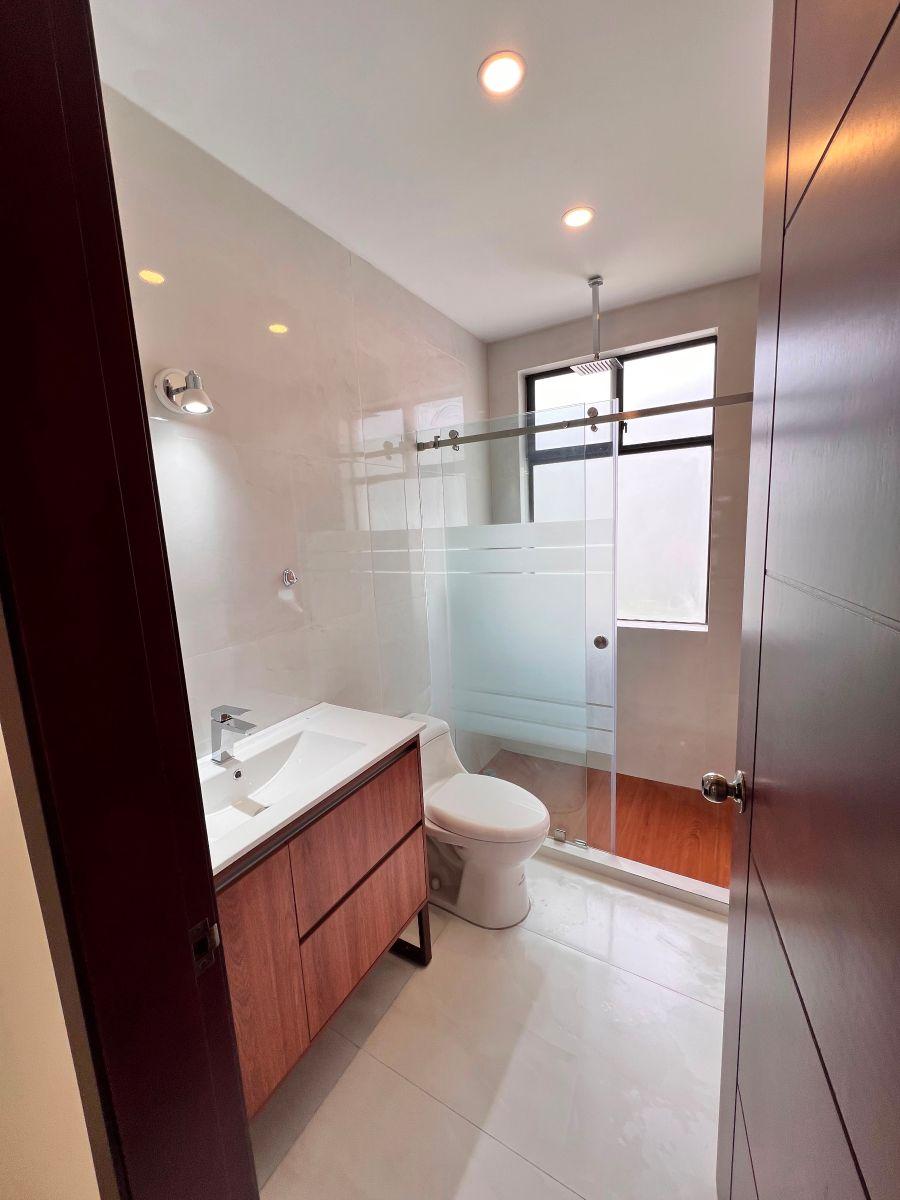 Casa de Arriendo en Cumbaya Lumbisi