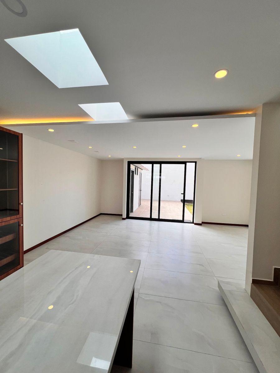 Casa de Arriendo en Cumbaya Lumbisi