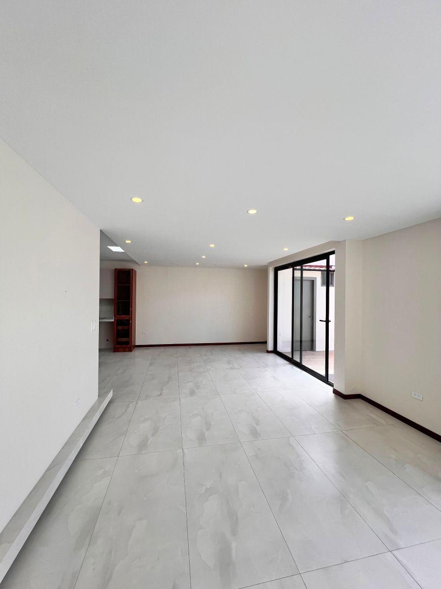 Casa de Arriendo en Cumbaya Lumbisi