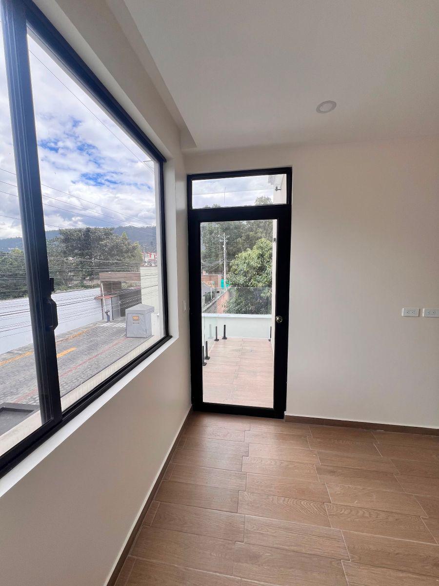 Casa de Arriendo en Cumbaya Lumbisi
