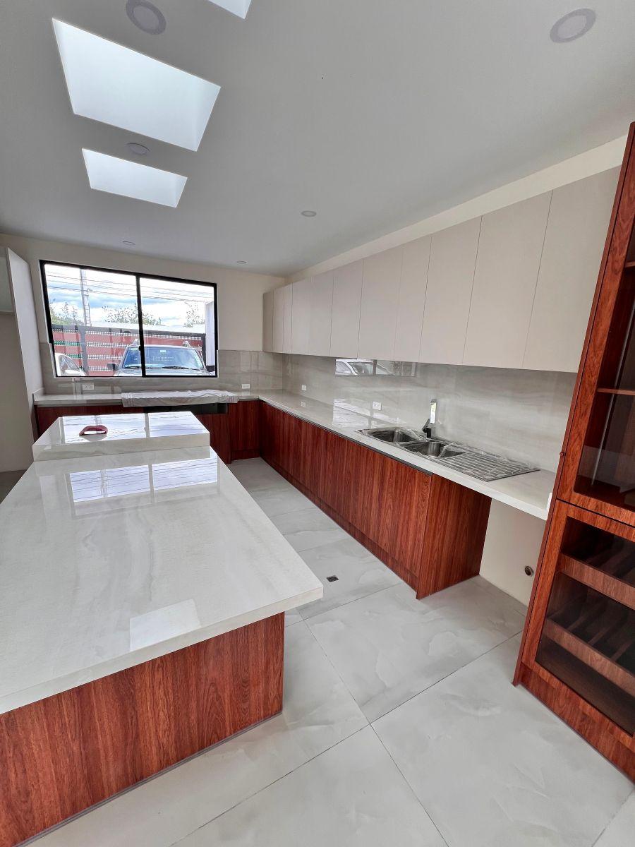 Casa de Arriendo en Cumbaya Lumbisi