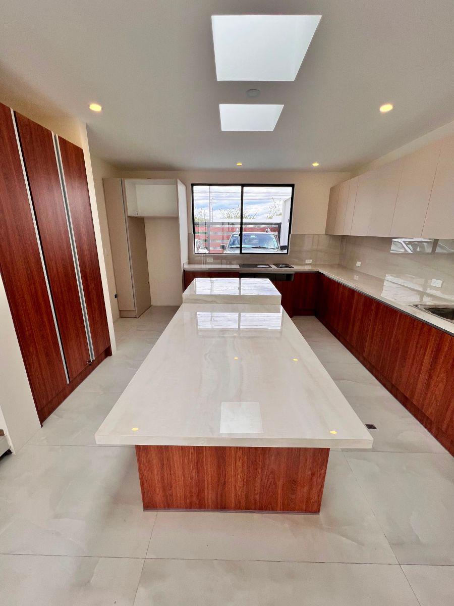 Casa de Arriendo en Cumbaya Lumbisi