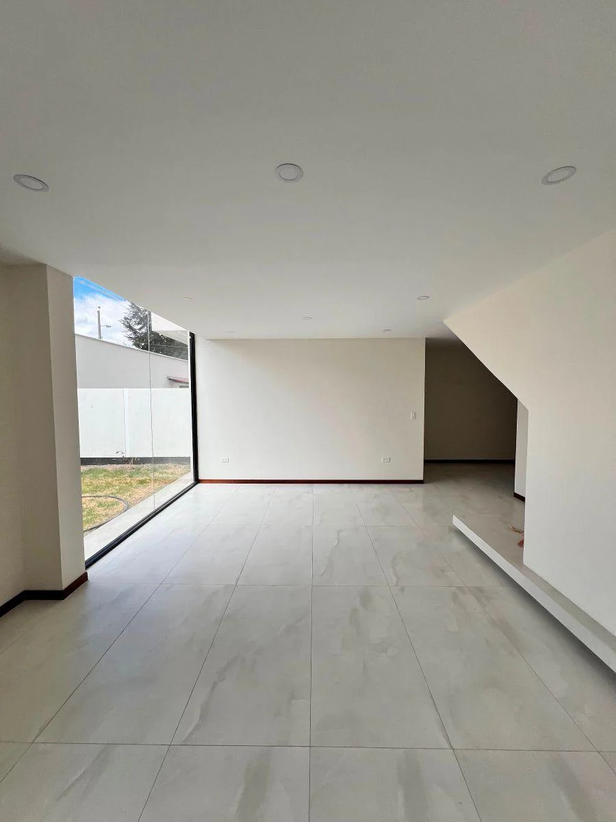 Casa de Arriendo en Cumbaya Lumbisi