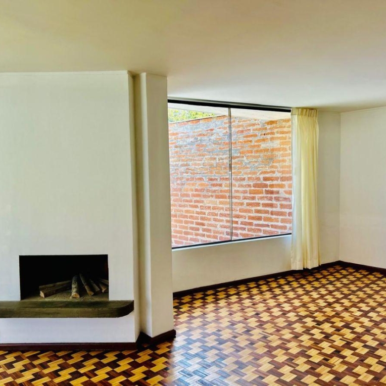 Casa en Renta 4 Dorm. Urbanización Privada Frente Al Condado Shopping