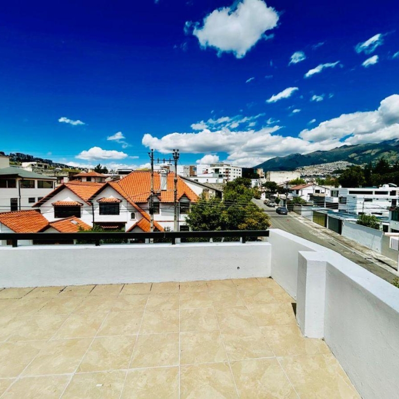 Casa en Renta 4 Dorm. Urbanización Privada Frente Al Condado Shopping