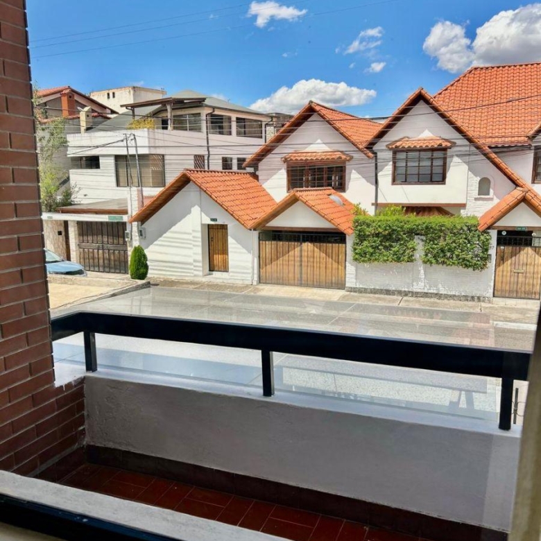 Casa en Renta 4 Dorm. Urbanización Privada Frente Al Condado Shopping