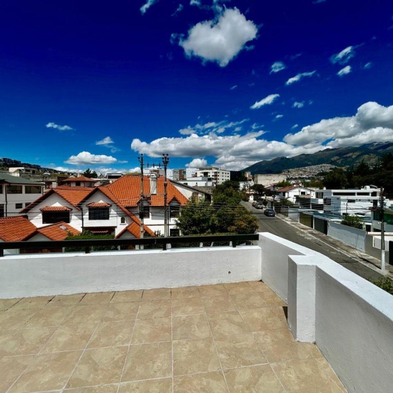 Casa en Renta 4 Dorm. Urbanización Privada Frente Al Condado Shopping