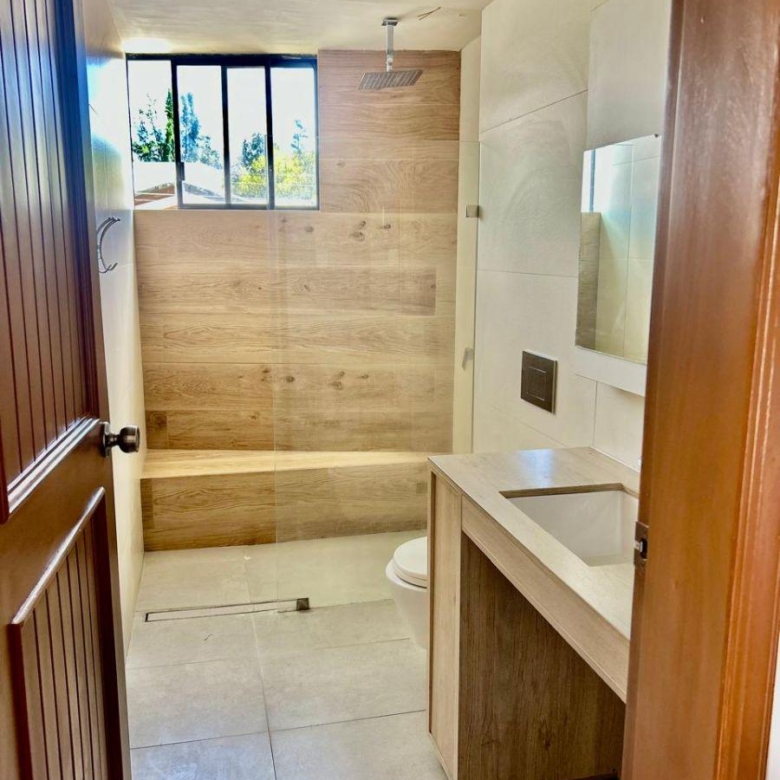 Casa en Renta 4 Dorm. Urbanización Privada Frente Al Condado Shopping