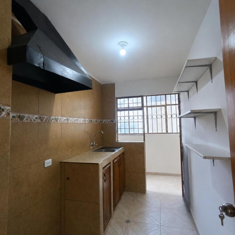 Departamento en Venta 79 m&sup2;, Quito Norte, Carcelén, Hospital San Francisco
