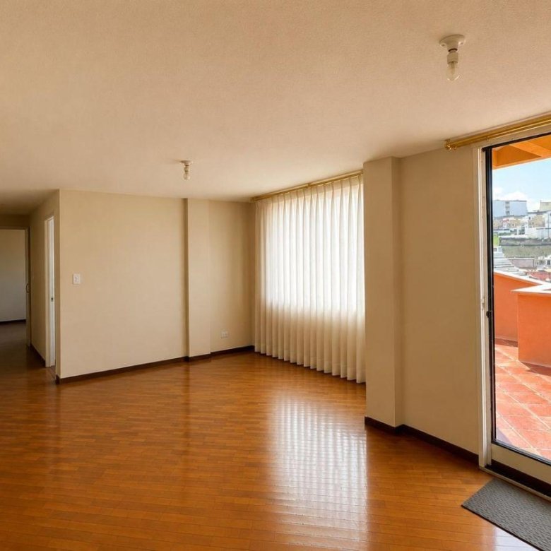 Departamento en Venta 3 Dorm., Norte de Quito Amagasí del Inca con Terraza