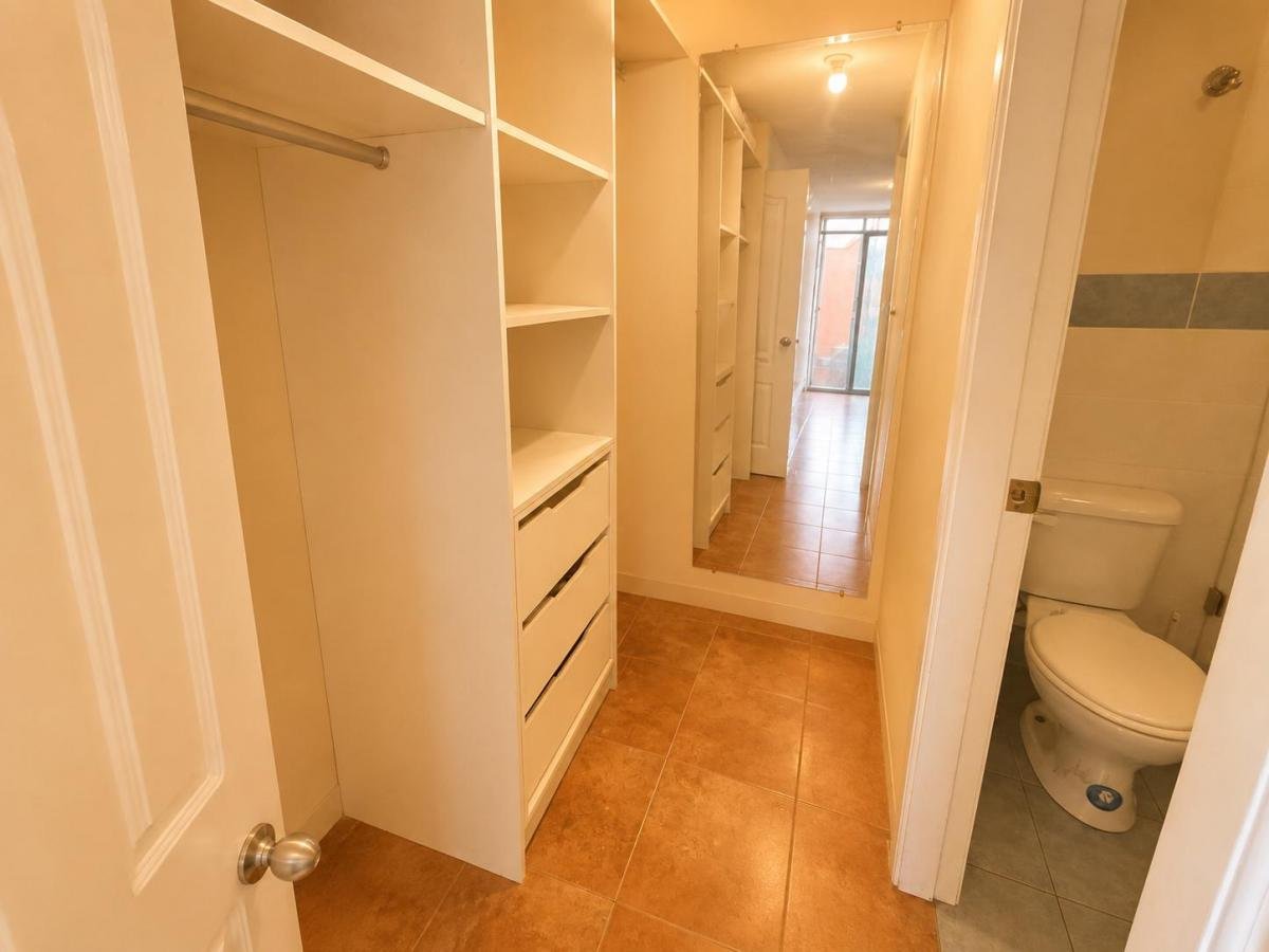 Departamento en Venta 3 Dorm., Norte de Quito Amagasí del Inca con Terraza Departamento en Venta 3 Dorm., Norte de Quito Amagasí del Inca con Terraza