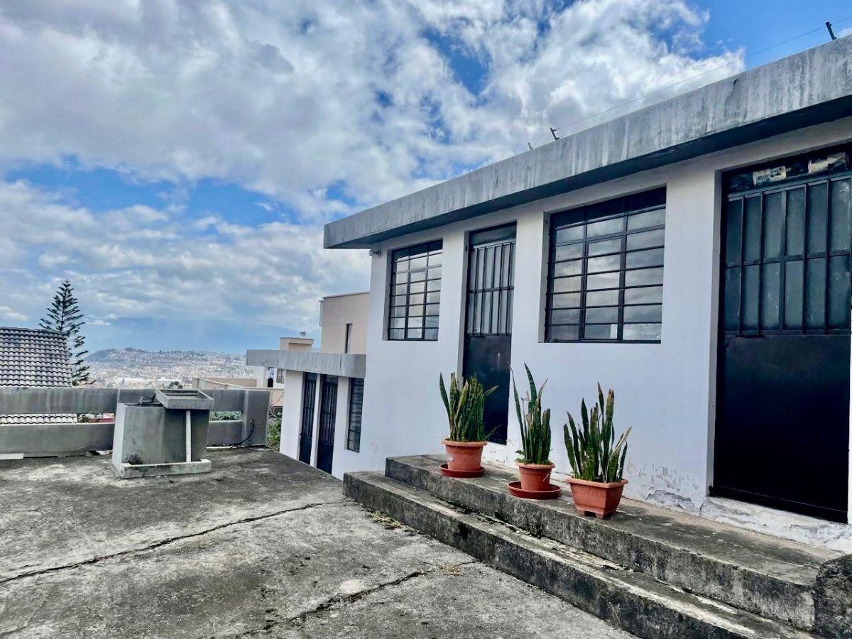 Casa en Venta Pinar Alto a 5 Minutos del Cc. El Bosque 813 m² Construcción y 1843 m² de Terreno Casa en Venta Pinar Alto a 5 Minutos del Cc. El Bosque 813 m² Construcción y 1843 m² de Terreno
