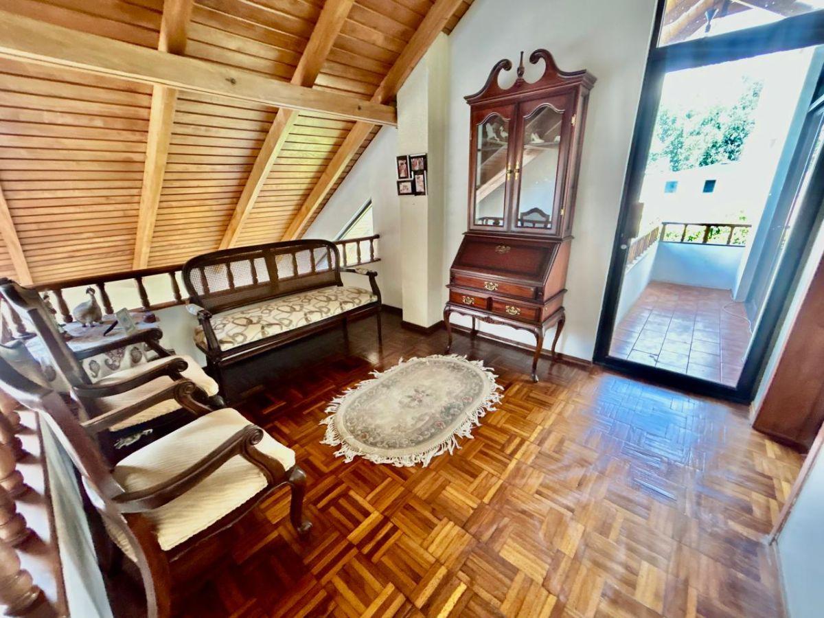 Casa en Venta Pinar Alto a 5 Minutos del Cc. El Bosque 813 m² Construcción y 1843 m² de Terreno Casa en Venta Pinar Alto a 5 Minutos del Cc. El Bosque 813 m² Construcción y 1843 m² de Terreno