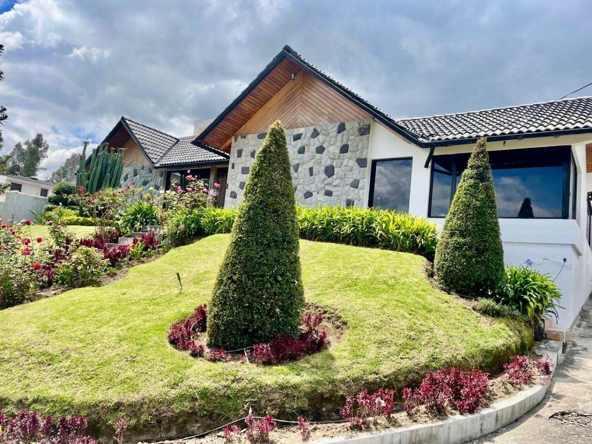 Casa en Venta Pinar Alto a 5 Minutos del Cc. El Bosque 813 m² Construcción y 1843 m² de Terreno Casa en Venta Pinar Alto a 5 Minutos del Cc. El Bosque 813 m² Construcción y 1843 m² de Terreno