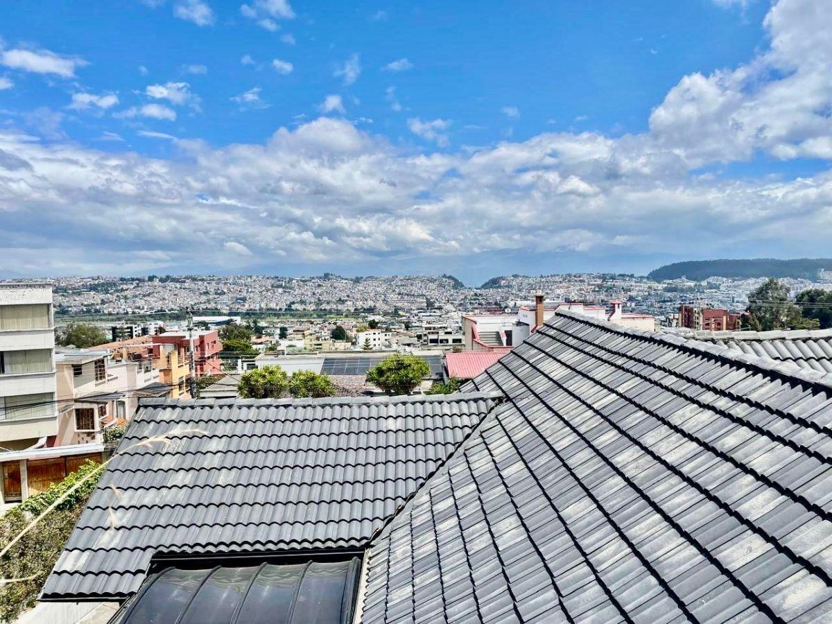 Casa en Venta Pinar Alto a 5 Minutos del Cc. El Bosque 813 m² Construcción y 1843 m² de Terreno Casa en Venta Pinar Alto a 5 Minutos del Cc. El Bosque 813 m² Construcción y 1843 m² de Terreno