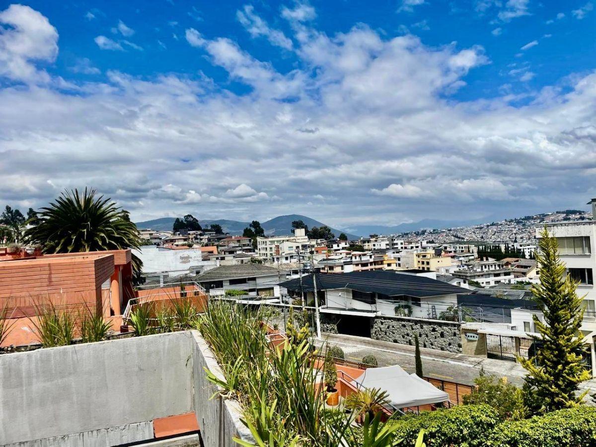 Casa en Venta Pinar Alto a 5 Minutos del Cc. El Bosque 813 m² Construcción y 1843 m² de Terreno Casa en Venta Pinar Alto a 5 Minutos del Cc. El Bosque 813 m² Construcción y 1843 m² de Terreno