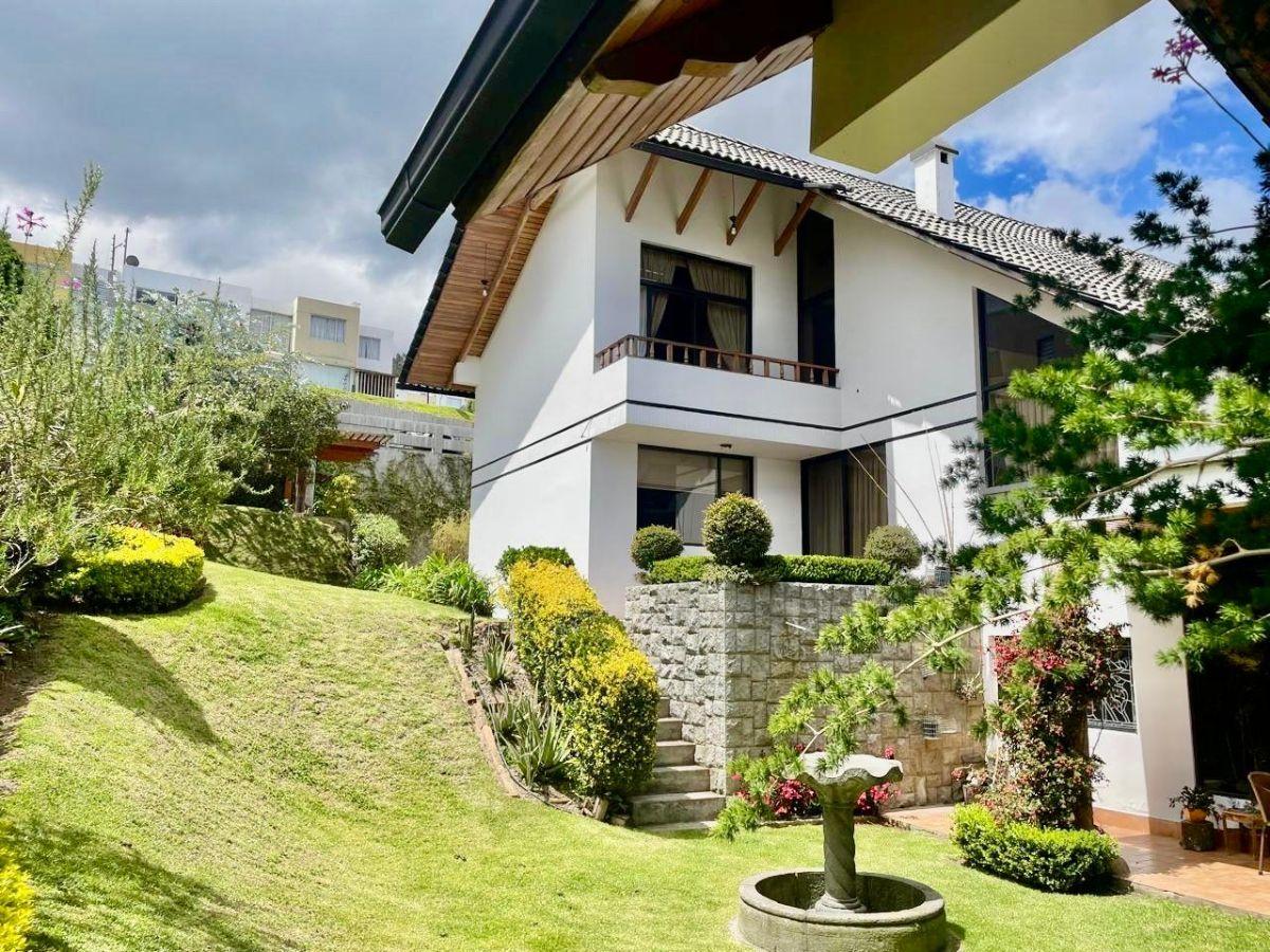 Casa en Venta Pinar Alto a 5 Minutos del Cc. El Bosque 813 m² Construcción y 1843 m² de Terreno Casa en Venta Pinar Alto a 5 Minutos del Cc. El Bosque 813 m² Construcción y 1843 m² de Terreno