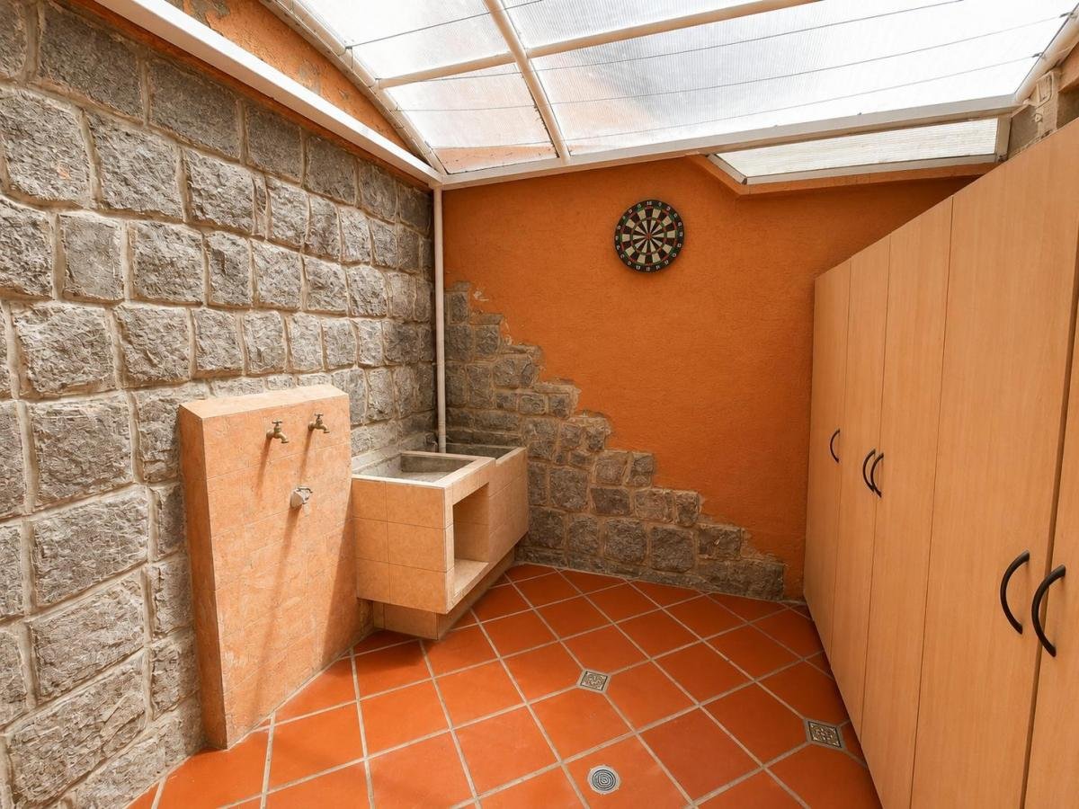 Departamento en Venta 3 Dorm., Norte de Quito Amagasí del Inca con Terraza Departamento en Venta 3 Dorm., Norte de Quito Amagasí del Inca con Terraza