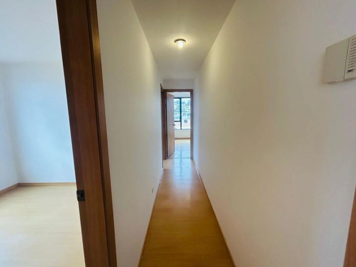 Departamento en Venta 3 Habitaciones 2 Parqueaderos en La 6 de Diciembre y de Los Fresnos Departamento en Venta 3 Habitaciones 2 Parqueaderos en La 6 de Diciembre y de Los Fresnos