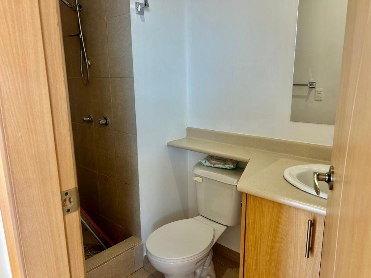 Departamento en Venta 3 Habitaciones 2 Parqueaderos en La 6 de Diciembre y de Los Fresnos Departamento en Venta 3 Habitaciones 2 Parqueaderos en La 6 de Diciembre y de Los Fresnos