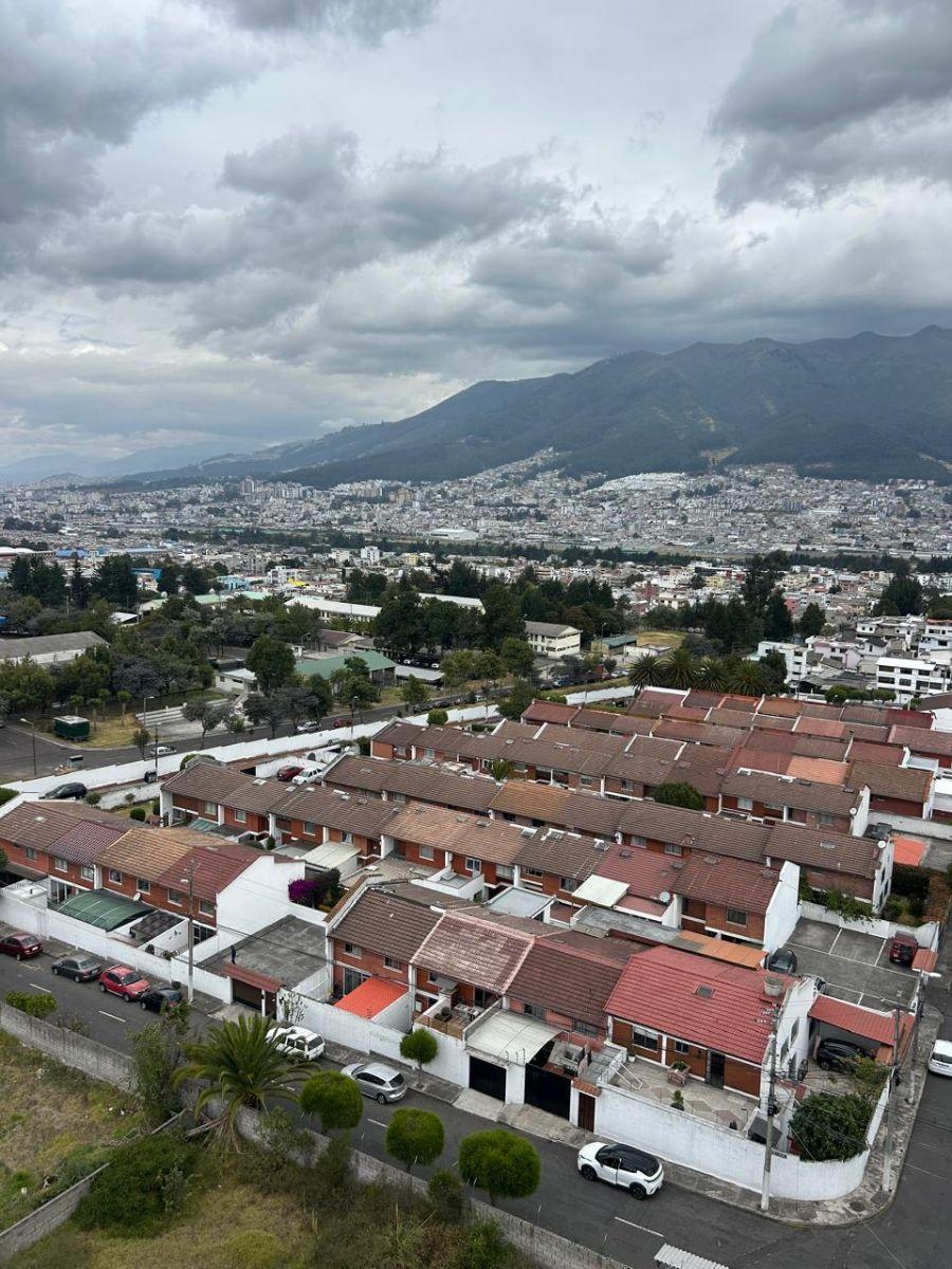 Departamento en Venta 3 Habitaciones 2 Parqueaderos en La 6 de Diciembre y de Los Fresnos Departamento en Venta 3 Habitaciones 2 Parqueaderos en La 6 de Diciembre y de Los Fresnos