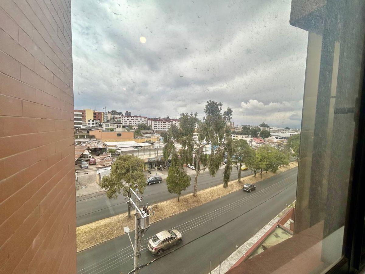 Departamento en Venta 3 Habitaciones 2 Parqueaderos en La 6 de Diciembre y de Los Fresnos Departamento en Venta 3 Habitaciones 2 Parqueaderos en La 6 de Diciembre y de Los Fresnos