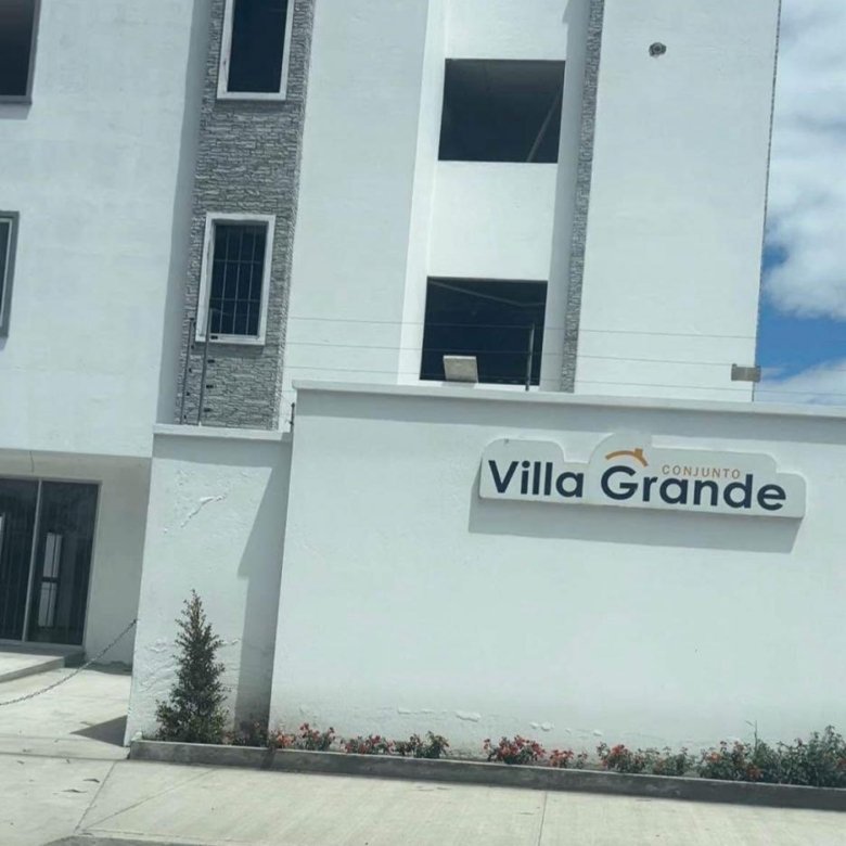 Local Comercial en Venta Calderón Marianitas Sobre La Calle Francisco Albornoz