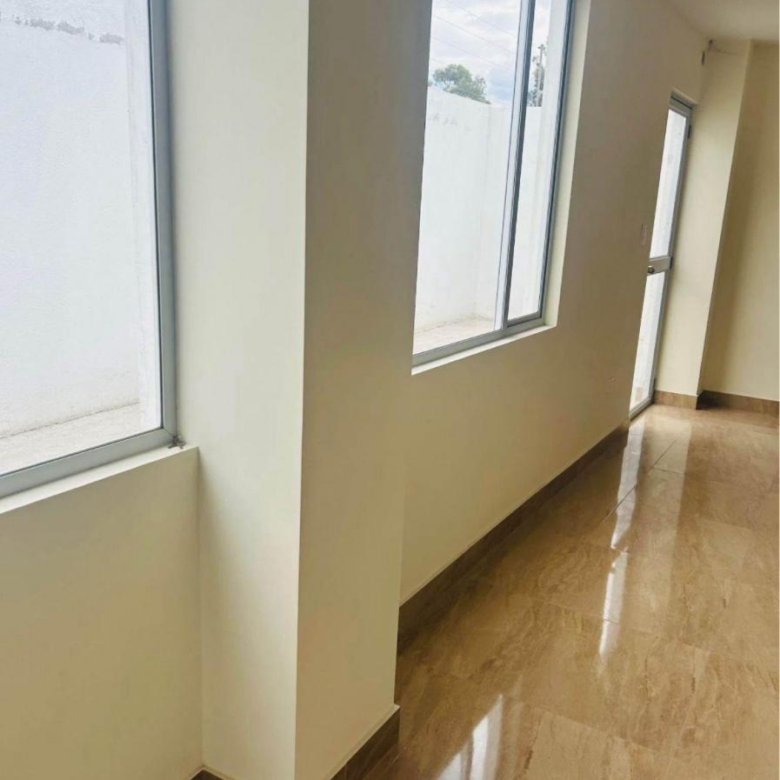 Local Comercial en Venta Calderón Marianitas Sobre La Calle Francisco Albornoz