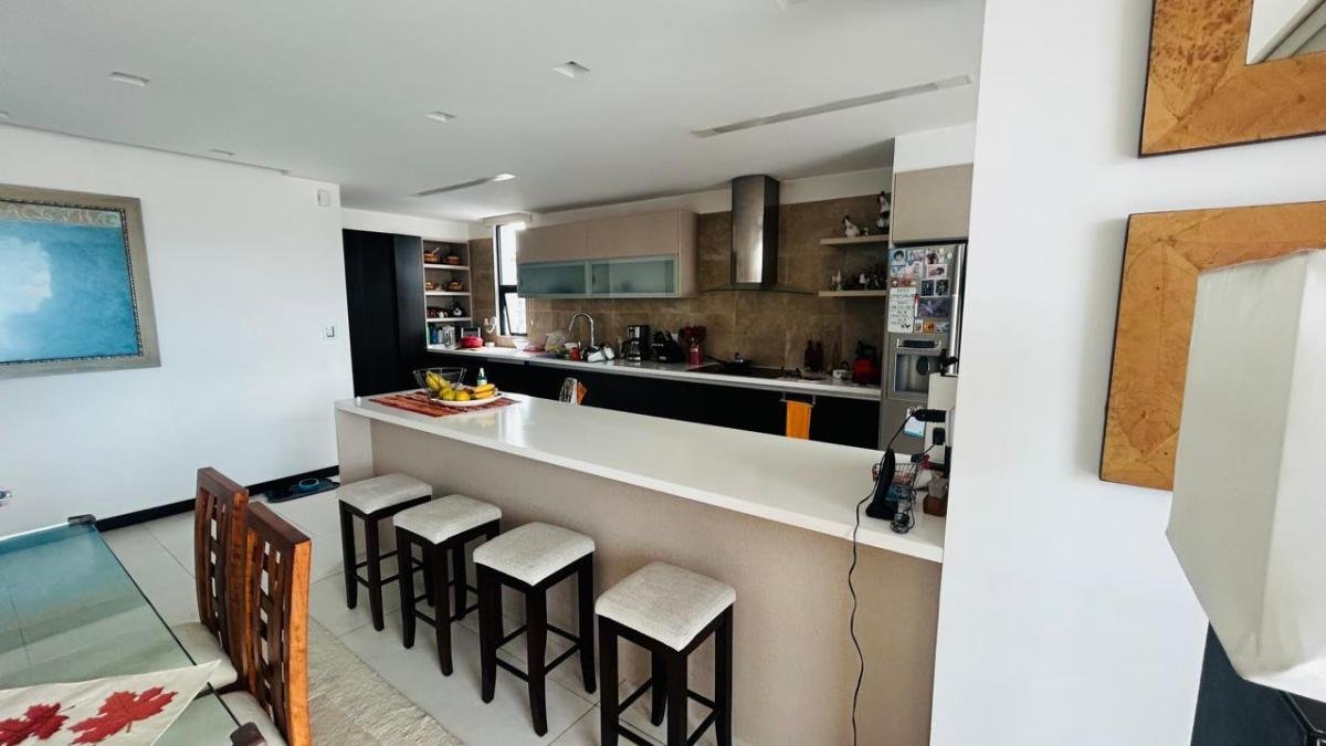 Penthouse en Venta, Sector La Paz – Whymper, Norte de Quito 264 m² Totales Penthouse en Venta, Sector La Paz - Whymper, Norte de Quito 264 m² Totales