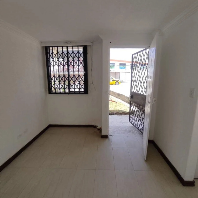 Casa en Venta Sector Calderón a Dos Cuadras del Coral