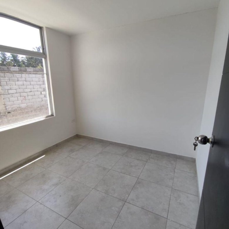 Casa en Venta Sector Calderón - San Camilo 3 Dorm.