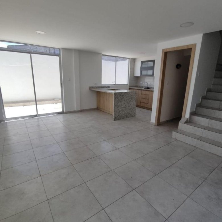 Casa en Venta Sector Calderón - San Camilo 3 Dorm.